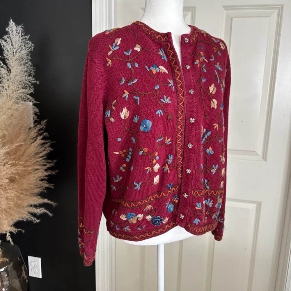Vintage All Points Floral Embroidered Snap front Cardigan Sweater
size Large - Picture 2 of 12
